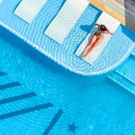 Apartment 407 White Tower Mamaia