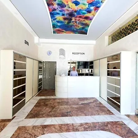 Apartment 407 White Tower Mamaia
