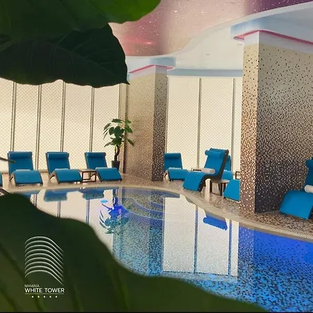 407 White Tower Apartment Mamaia
